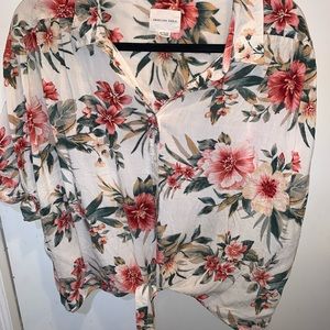 American Eagle Outfitters Tops - American Eagle Hawaiian Button Down Shirt American Eagle Outfitters Tops - American Eagle Hawaiian Button Down Shirt